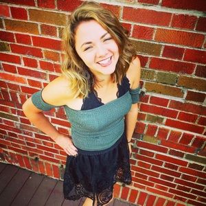 Meet your Posher, Nikki